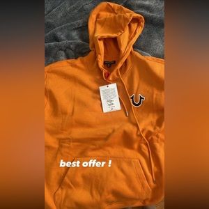 Didn’t fit me says it’s a small but fits like a large